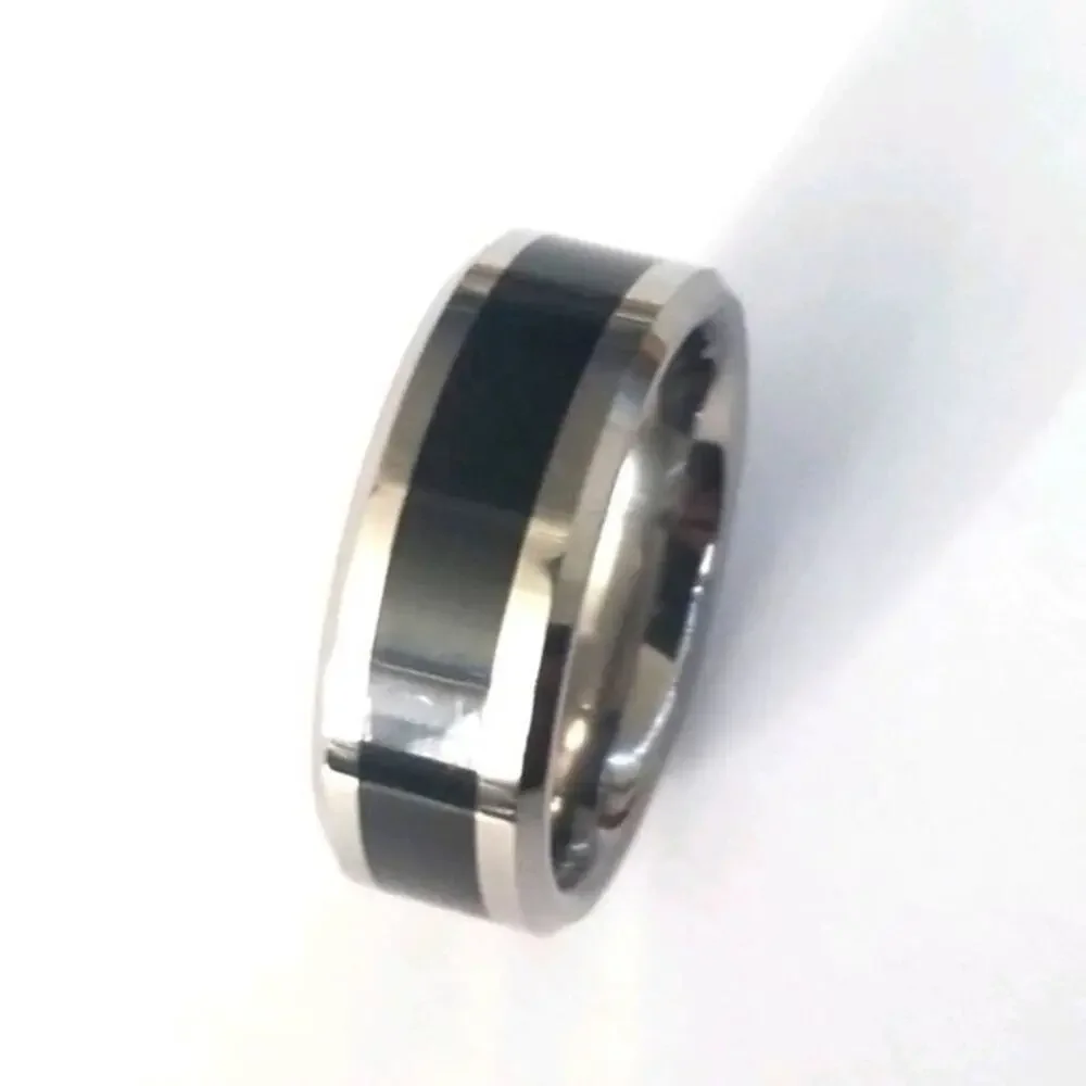 New tungsten carbide ring‎ size 10
